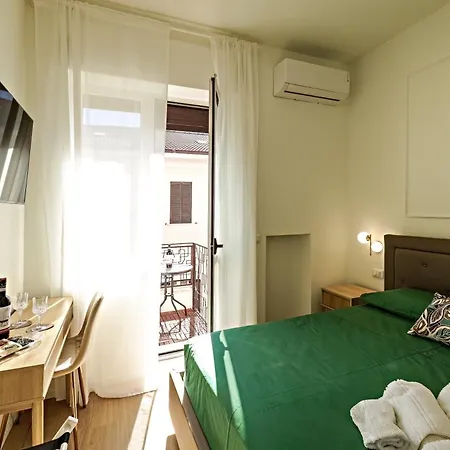 Marty - Luxury Πανσιόν